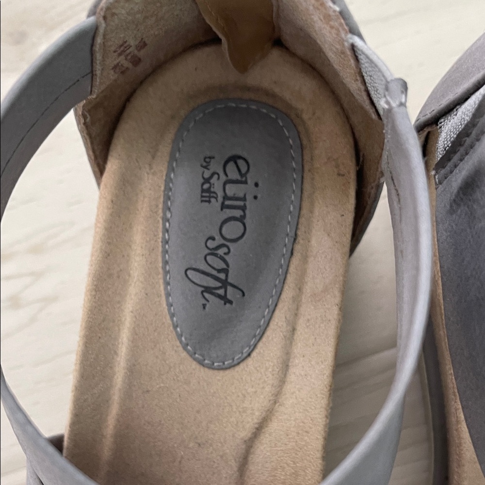 Eurosoft Laundry II wedge sandal in Light Gray Crisscross - Picture 7 of 8